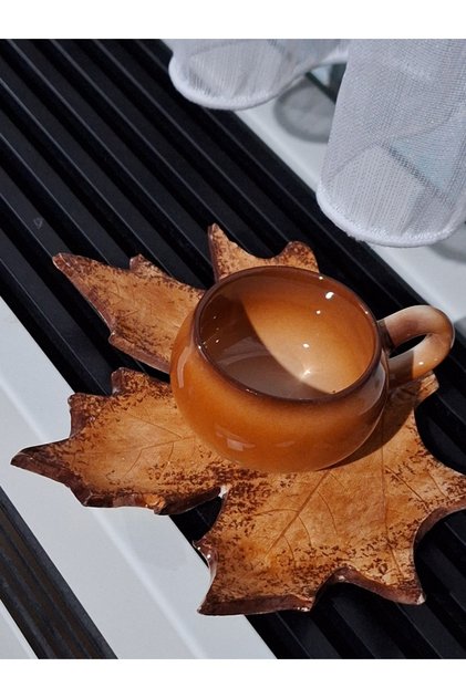Latest Trend Leaf Model Cup Set for One Person