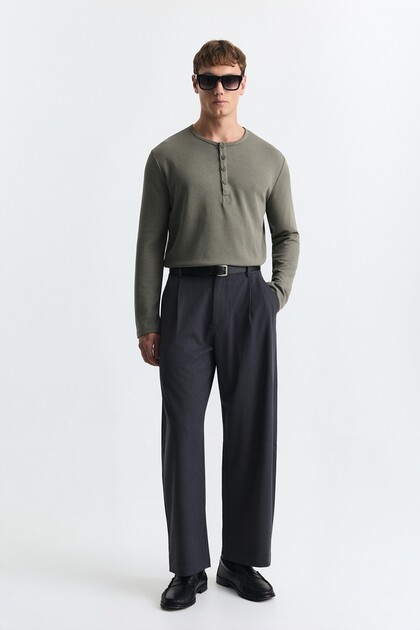 Barrel Fit High-Waisted Trousers