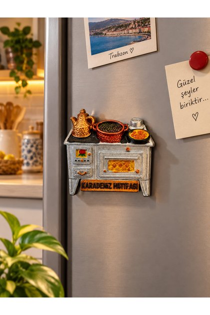 Karadeniz Güzine Sobası Magnet – Sarma, Demlik ve Muhlama Figürlü Buzdolabı Süsü