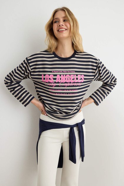Lacivert Baskılı Bisiklet Yaka Oversize/Geniş Kalıp Örme Sweatshirt TWOAW27SW00263
