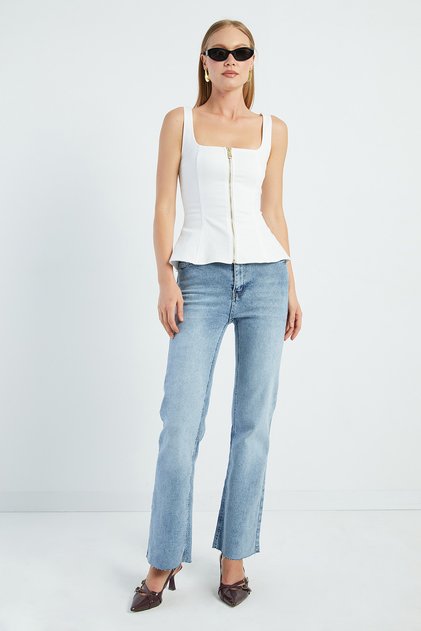 Raw Hem flare jean