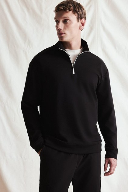 Standard Fit High Collar Half-Zip Basic Sweatshirt I0571Ax26Wn