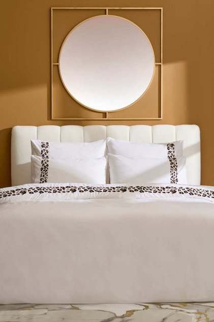 Furia 100% Cotton Embroidered Double Duvet Cover Set White