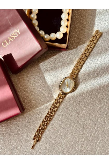 Benoit Model Gold Beyaz Vintage Seri Kadın Kol Saati