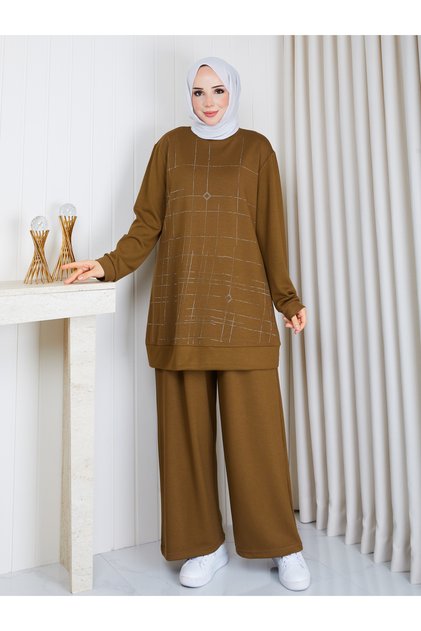 Oysho Fabric Double Set with Stone Detail on the Front