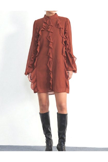 Rochie scurta, Maro