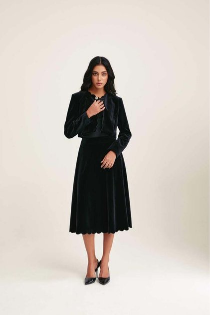Velvet Flared Midi Skirt with Scalloped Hem Black