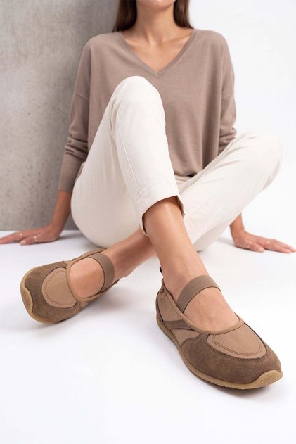 Women's Sneaker Suede Textured Mary Jane Strappy Casual Sports Ballerina Sneaker Ronda Tobacco Brown Suede