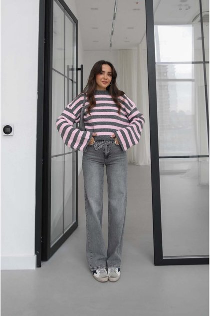 Gray Cross Belt Detailed Jeans