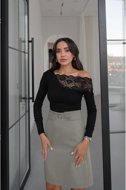 Black One-Shoulder Lace Collar Blouse