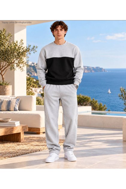Men's Winter Fleece Two-Tone Crew Neck Oversized Sweatshirt and Regular Fit Sweatpants.