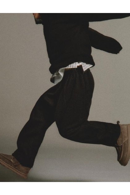 Pantaloni, Gri inchis
