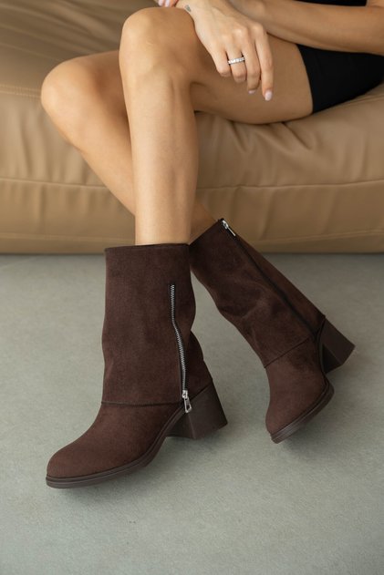 Sable Thick Heel Side Accessory Long Women's Boots - Coffee Suede