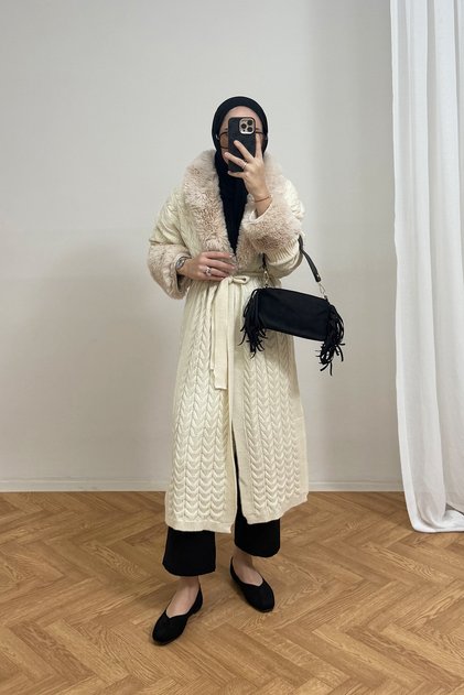 Fur-Trimmed Long Knit Cardigan 92-9206