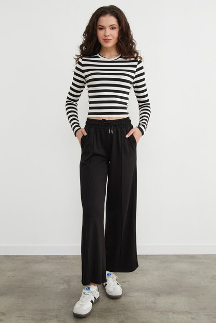 Modal Sweatpants with Tie Waist and Green Front Detail