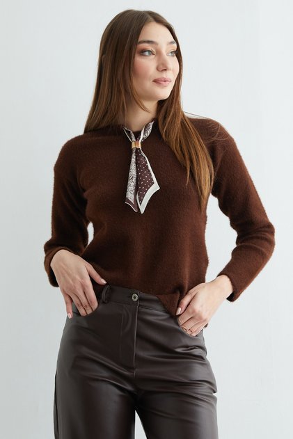 Scarf Detailed Crew Neck Bearded Knitwear Sweater