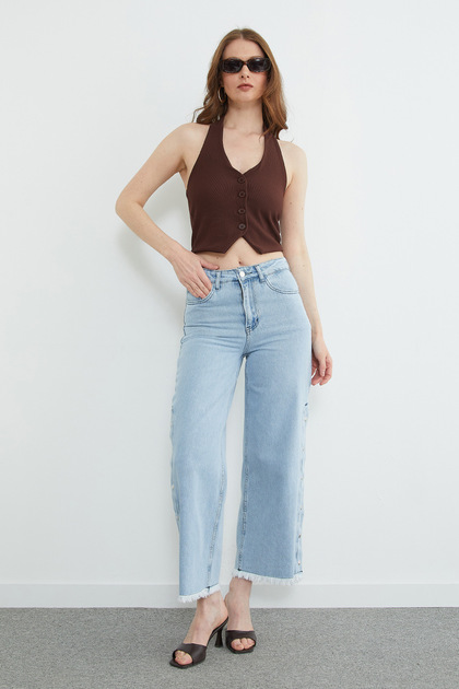 Jeans with Tasseled Snap Buttons on the Cuffs