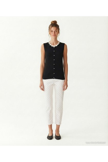 Regular Crew Neck Sleeveless Sweater