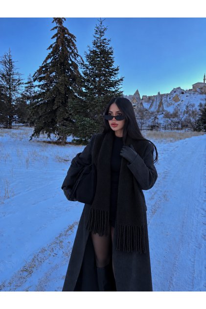 Black Tassel Scarf – Shawl and Wide Construction, Ideal for Cold Weather Sal1296
