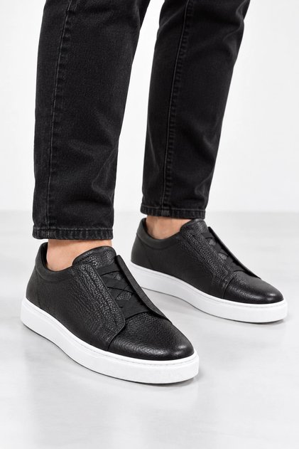 Helix Men's Genuine Leather Stitched Sole Casual Shoes - Black
