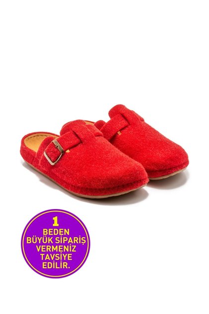 Tuana Sabo Children's House Slippers, Red, Size 30/35.