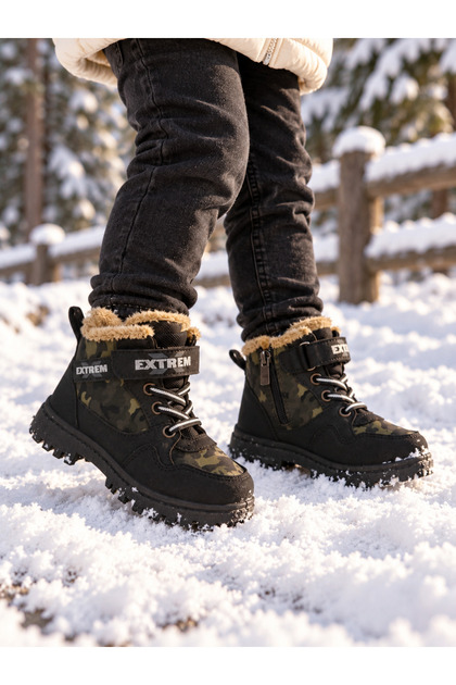 Children's Winter Snow Boots with Heat-Retaining Fur-Trimmed Lining and Durable Construction