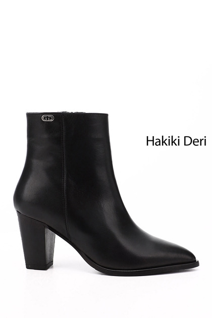 Women's Black Zippered Pointed Toe Genuine Leather Boots