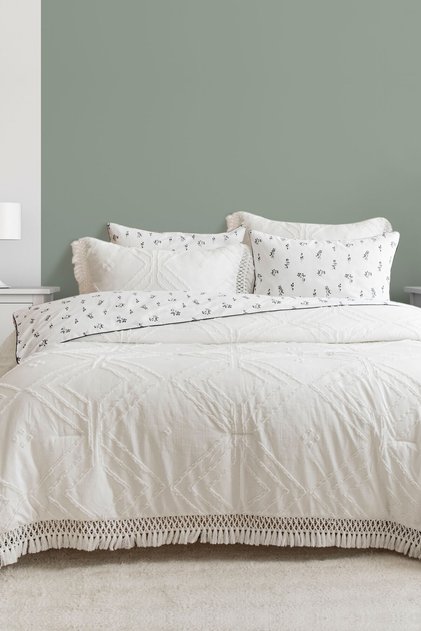 Clara 7 Piece Duvet Cover Bedding Set / Comfort Cream
