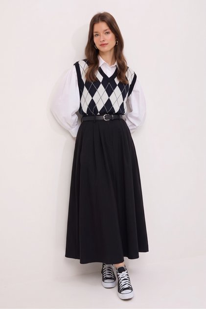 Black premium college skirt