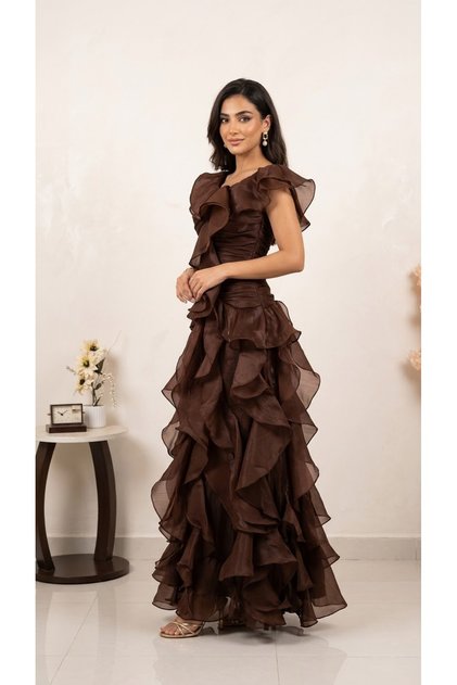 Brown Evening Dress with Royal Ruffles Detail – a Stunning Look