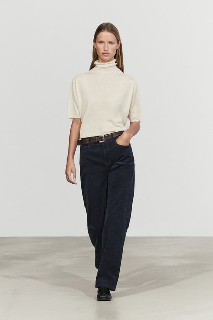 Orta bel mikro fitilli kadife slim straight pantolon