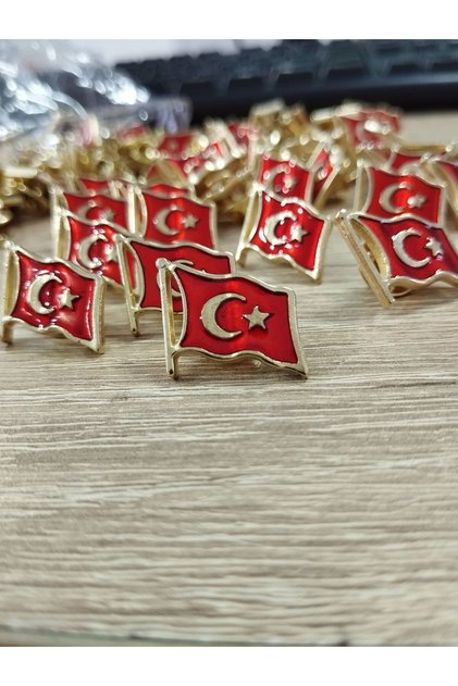 Türk bayrağı yaka rozeti