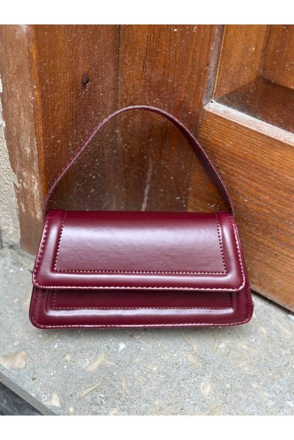 Bordo Renk Küçük Boy Uzun Çapraz Omuz Askılı Kadın El ve Omuz Çantası (20cm x 12cm)