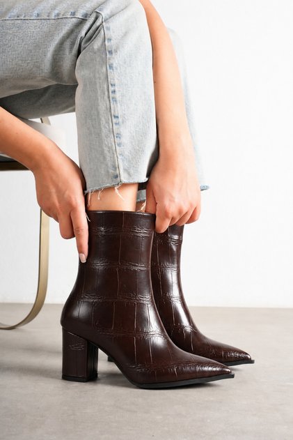 Cizme de damă, maro croco, cu vârf ascuțit, cu toc gros, cu fermoar, elegante, pentru zi cu zi