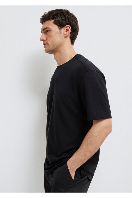 Soft-Premium Black (TENCEL™ ™ ) Liyosel Blended T-Shirt Loose Fit / Relaxed Comfortable Cut 0613468-900