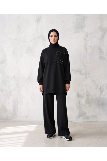 Embroidered Soft Textured Flexible Premium Suit