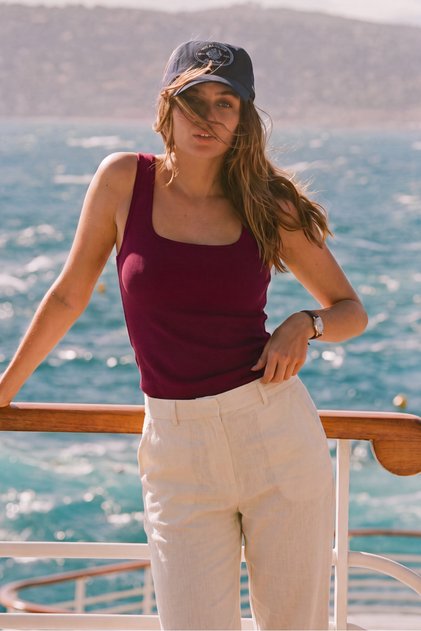 6529 Zero Sleeve Square Neck Women's Tank Top