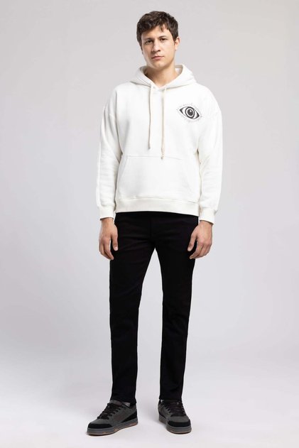 Garci men's hooded sweatshirt, white.