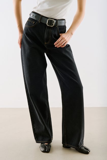 HIGH-WAISTED STRAIGHT-FIT LONG JEANS, BLACK