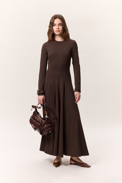 Langärmliges Kleid mit Bündchen in Braun