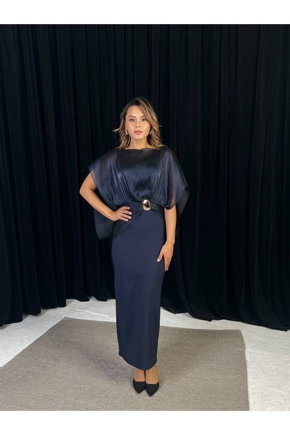 BATWING SLEEVE, DRAPED PEN DRESS