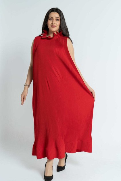 Women's Sleeveless Pleated Maxi Dress