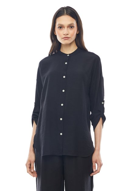 Women's Judge Collar Curved Sleeve Shirt