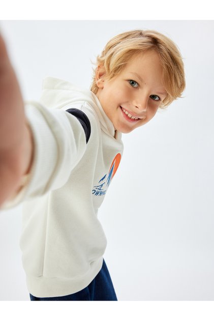 Hooded Sweatshirt Ski Themed Printed Long Sleeve
