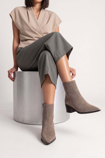 Women's Pointed Toe Stitched Detailed Thick Heeled Boots Vorsis Mink Suede