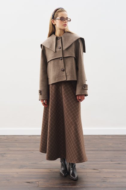 Button-Detail Buckle-Up Jacket Mink