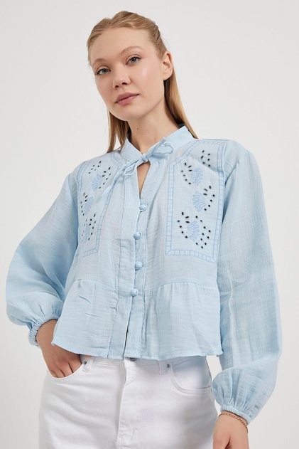 Armalife 71661 women's muslin bluz with collar and button detail