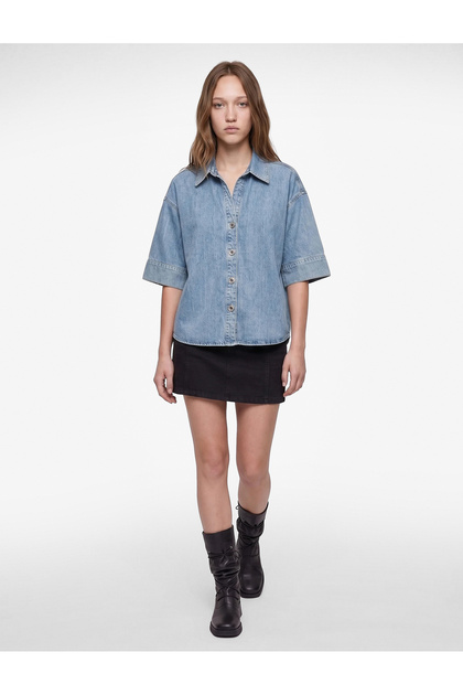 Oversize V-Neck Cotton Half-Sleeve Denim Shirt