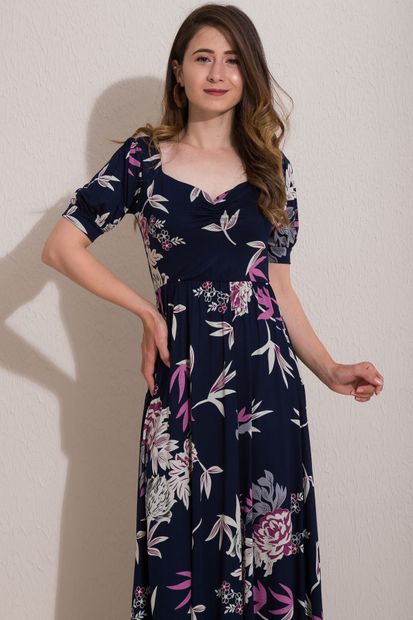 Kadın Modası Kadın Laci Kalp Yaka Büzgülü Yarım Kol Çiçekli Viscon Elbise - 2