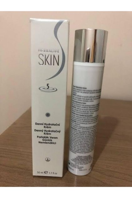 Daily Cream Moisturizer - Brightening